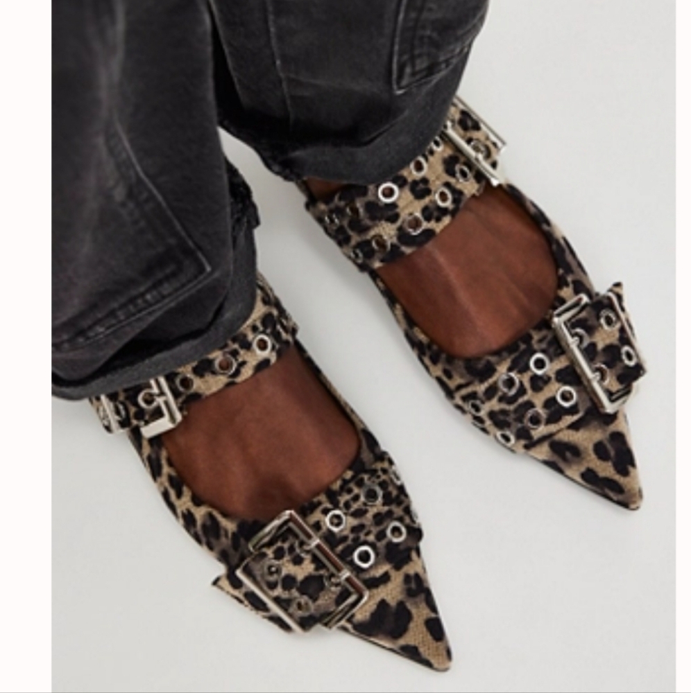 FREE PEOPLE Leopard Print Buckle Flats. NWOT